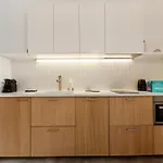 Contemporary & Comfortable 2 Bedroom Apartment In Paris