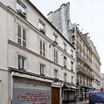 Contemporary & Comfortable 2 Bedroom Apartment In Paris
