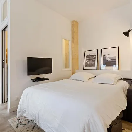 Contemporary & Comfortable 2 Bedroom In Appartamento